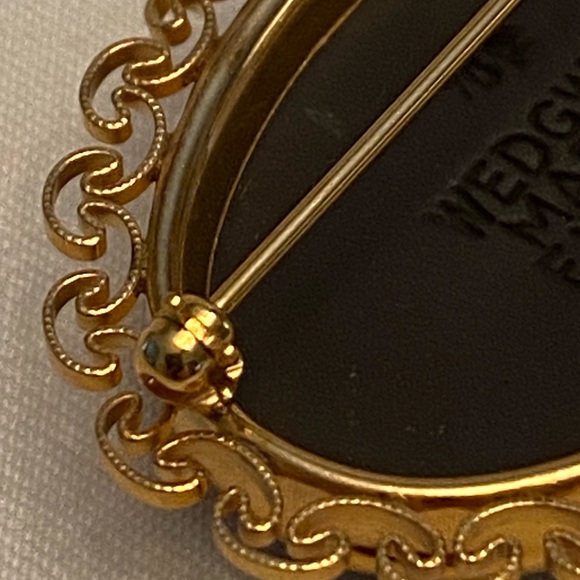 Vintage Black Wedgwood Jasperware 12K Gold Filled Greek Goddess Cameo Brooch - Picture 8 of 14